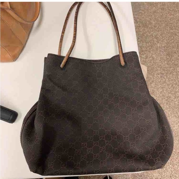 GUCCI Preloved Authentic Shoulder Bag - Picture 3 of 16
